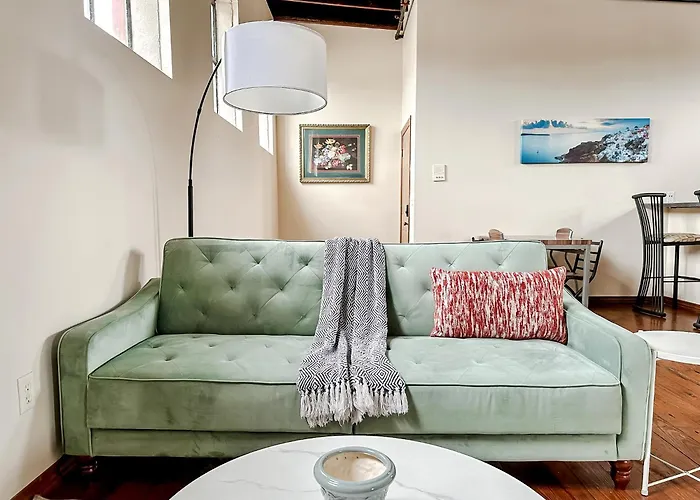 Sleepover 2Bd 1Ba Condos Downtown Springfield