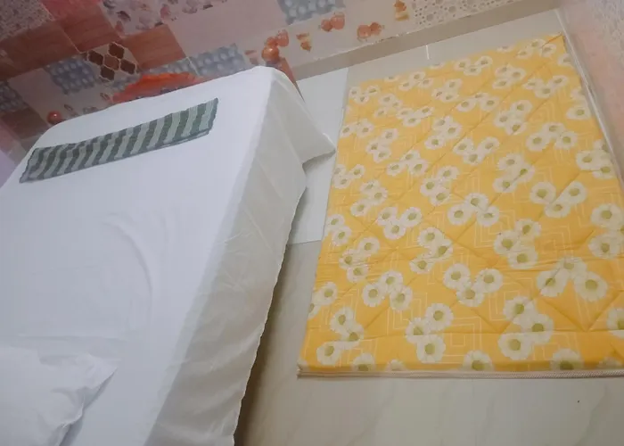 V R Guest Rooms