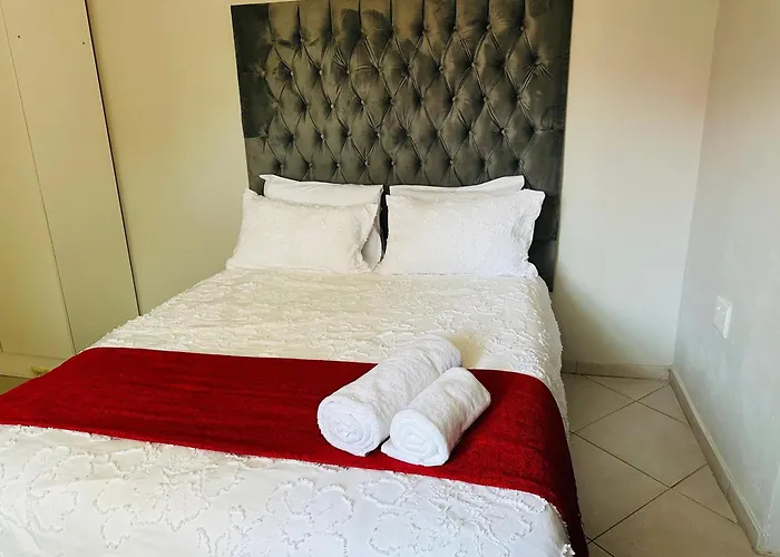 Safaya Inn