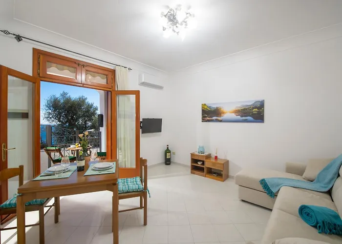 Rosemary Holiday House