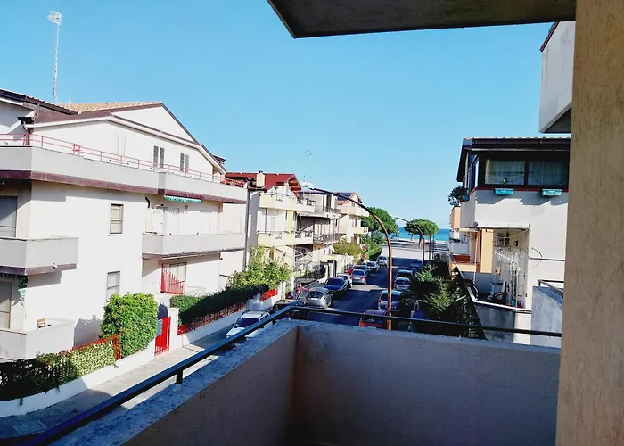 Soverato Appartamento Trilocale Ippocampo - Accogliente, Moderno E A Pochi Passi Dal Mare