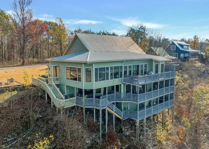 The Lodge In Mentone