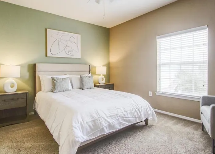Landing Modern Apartment With Amazing Amenities