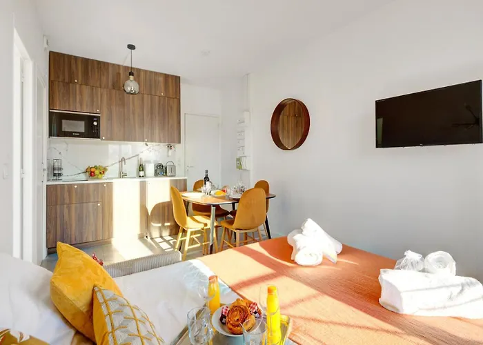 Bluestay 139 - Charming Apartment
