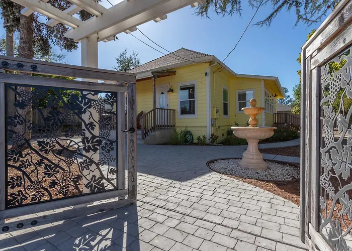 Relaxing 3Br Home With Vineyard View Rooftop Deck And Game Room