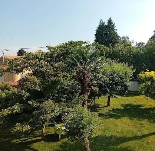 Alloggio Grazioso Con Vista Giardino E Parcheggio