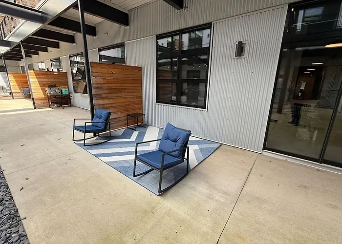 Rustic Meets Modern 2Br 2Ba