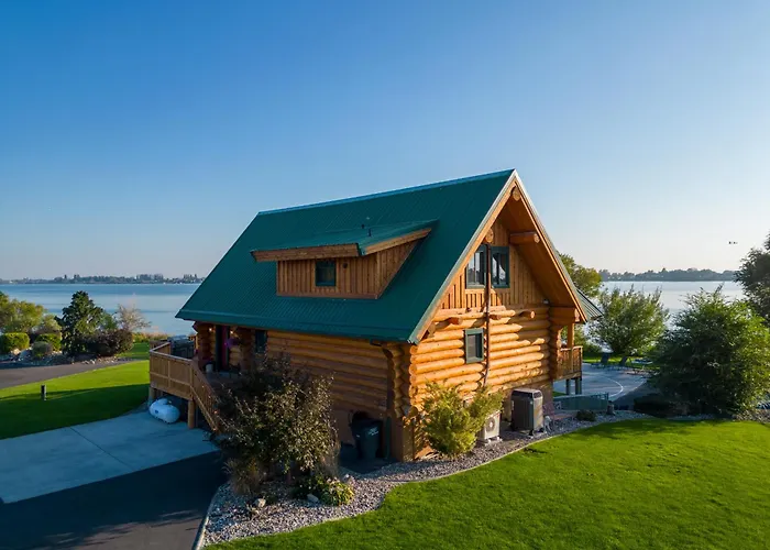 Lakefront Cabin, Hottub, Boat Launch