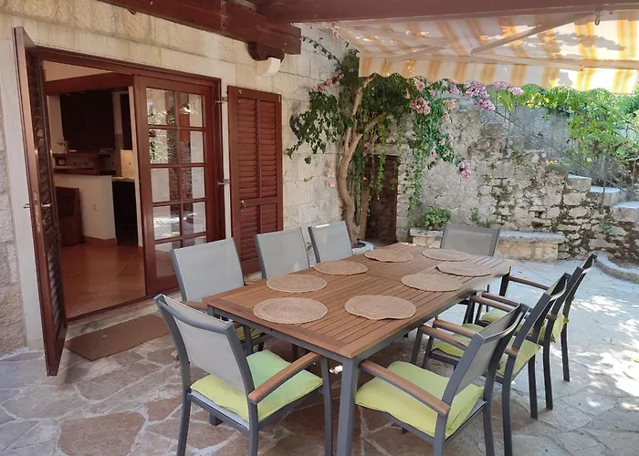 House Davor