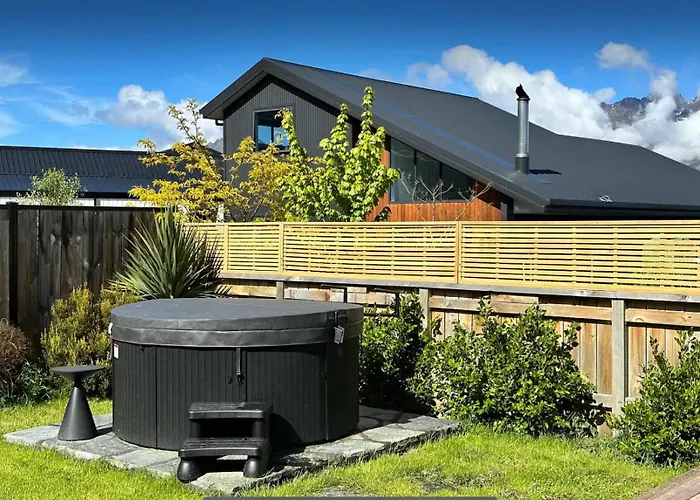 Modern Home With Spa