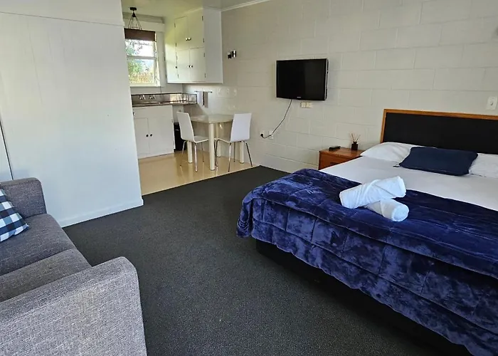 Endeavour Lodge Motel