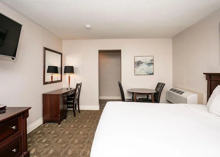 Canadas Best Value Inn & Suites-Charlottetown