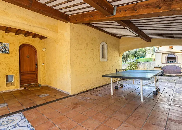 3 Bedroom Beautiful Home In Peymeinade