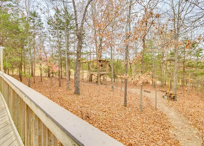 Serene Yellville Retreat W/ Hot Tub On 85 Acres