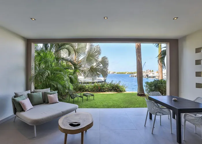 Charming Apartment In Cole Bay With Sea View - 70 M²