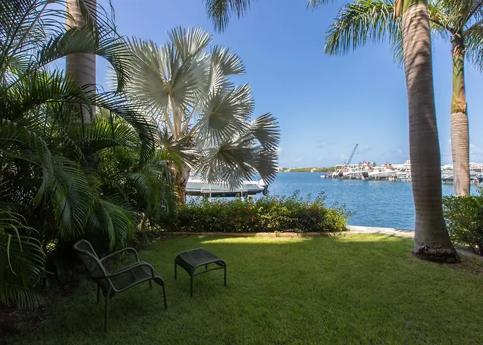 Charming Apartment In Cole Bay With Sea View - 70 M²