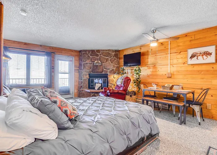 2 Mi To Granby Ranch: Dog-Friendly Studio!
