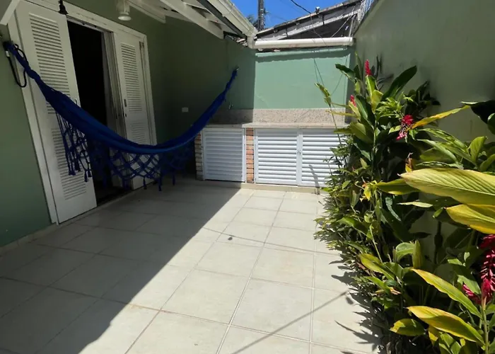 Casa 1 na praia de Juqueí em Condomínio