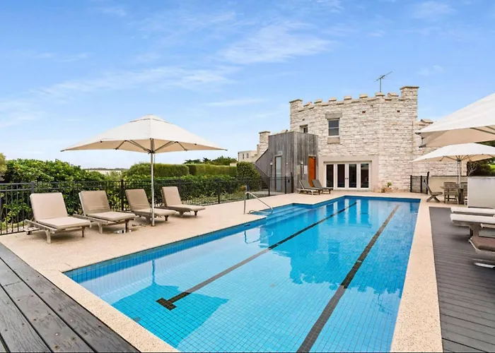 Portsea Castle House - Perfection Fit For A King