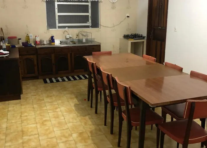 Quartos 50 Metros Do Mar