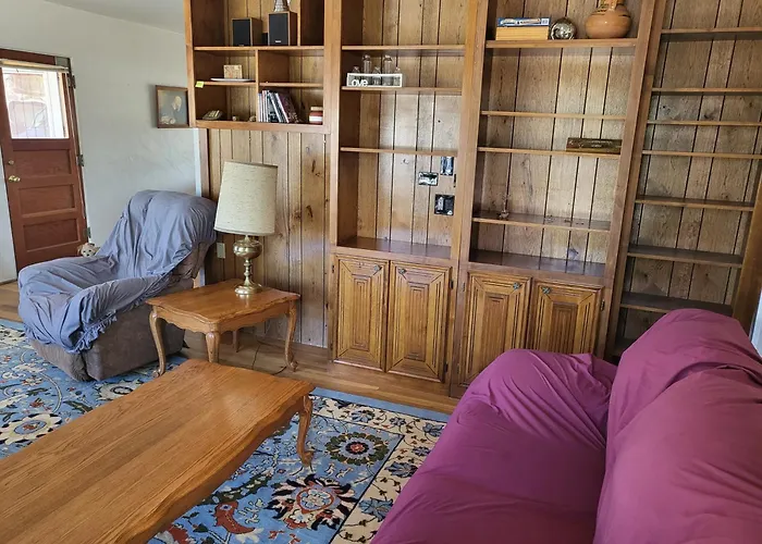 Top Of The Hill Guest House