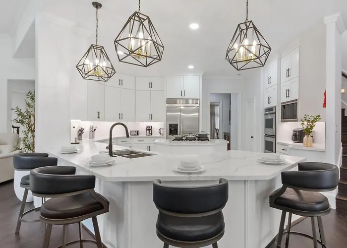 Luxury Mansion In The Woodlands Tx With Heated Pool, Spa, Bbq & Basketball Court