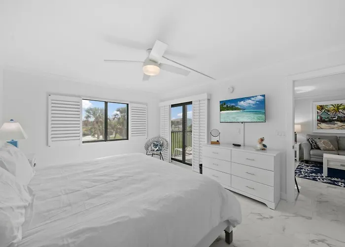 Sandpiper Beach 102