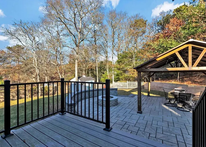 Family-Friendly Home Near Beach With Fenced Yard , Fire Pit, Three Bedroom Plus Office Make For Four Unique Sleeping Spaces, Pocasset Home Perfect For Families, Host Up To 7, 24 Hr Hospitality