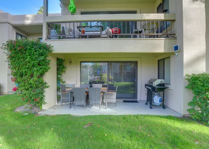 Golf, Hike & Relax: Cathedral City Condo