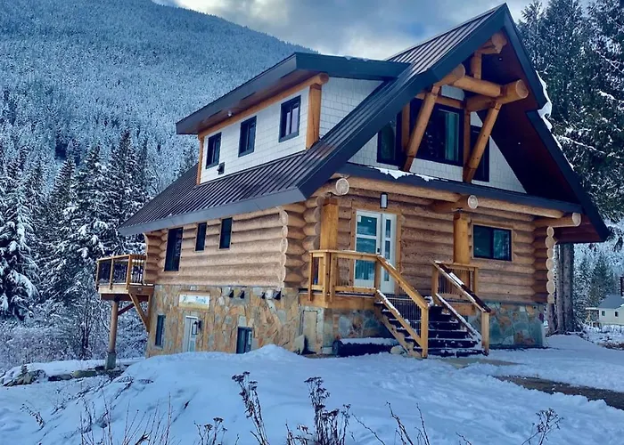 Douglas Fir Retreat, Mtn Views And Expansive Deck