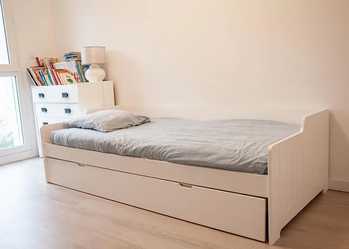 Maison Proche Plage, Centre Ville 6-8Personnes , Parking