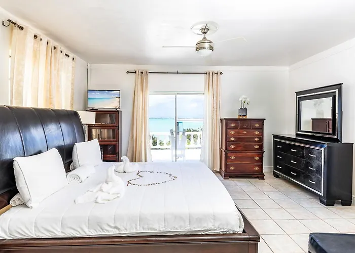 Secluded Escape, Ocean Views, Plunge Pool And Hot Tub, Overlooking Scenic Turquoise Waters