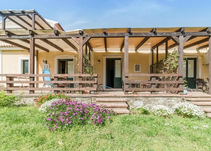 1 Bedroom Cozy Apartment In Castellabate