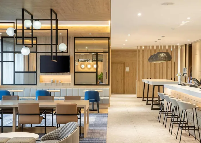 Courtyard By Marriott Inverness Airport