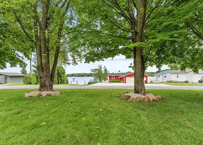 Lakeview Cottage - Stunning Views Of Silver Lake.