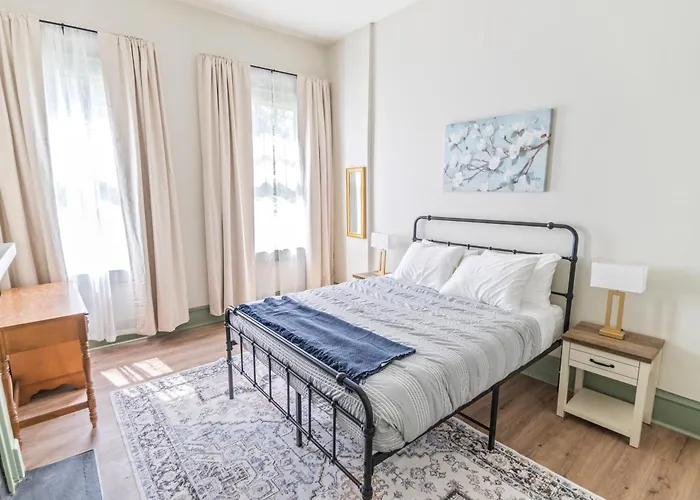 3Bd 2Ba Oasis In Historic Olde Towne