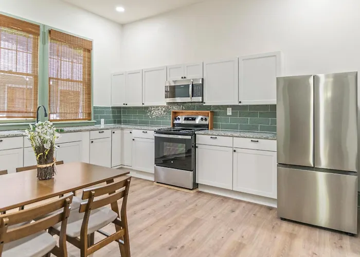 3Bd 2Ba Oasis In Historic Olde Towne
