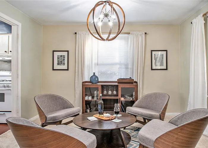 Tahanan - Cozy 4Bd Near Downtown & Und - Gameroom