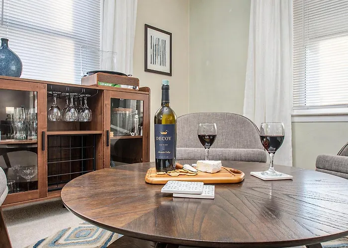 Tahanan - Cozy 4Bd Near Downtown & Und - Gameroom