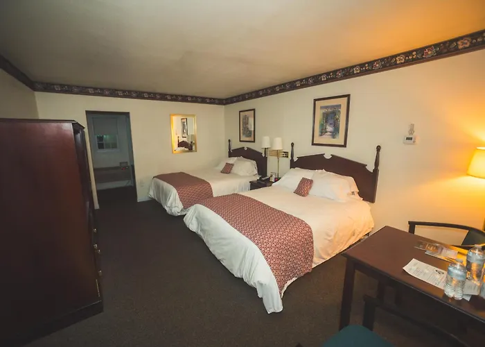 The Chalet Motel