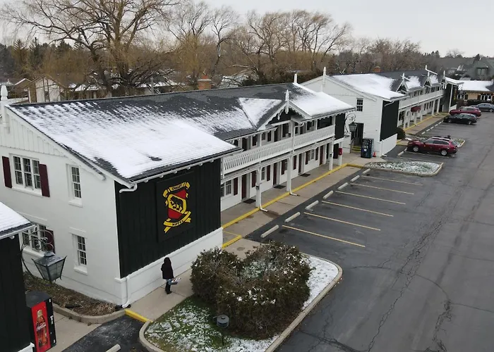 The Chalet Motel