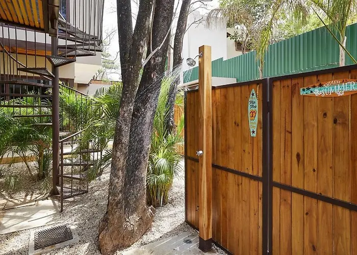 Green Turtle Townhome #3 Private Pool & Garden 300 Mt To Beach