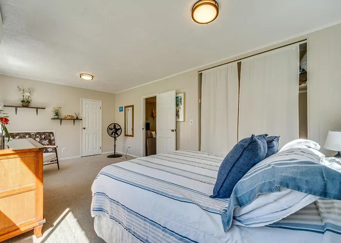 Keaau Apartment On Beautiful Acre W/ Pool & Deck!