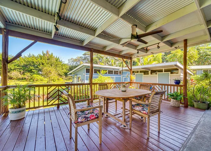Keaau Apartment On Beautiful Acre W/ Pool & Deck!