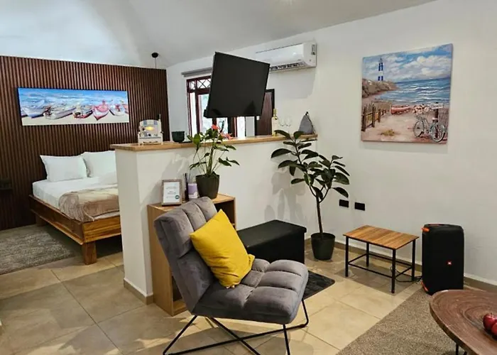 Zoa Villas - Prime Location Santa Teresa
