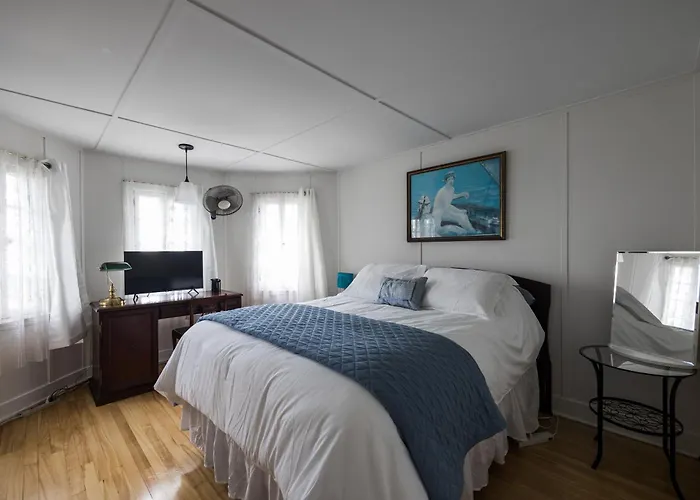 Far Horizons Luxury Vacation Home