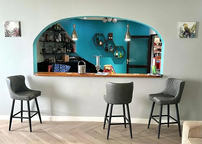 Shkyblue Suites