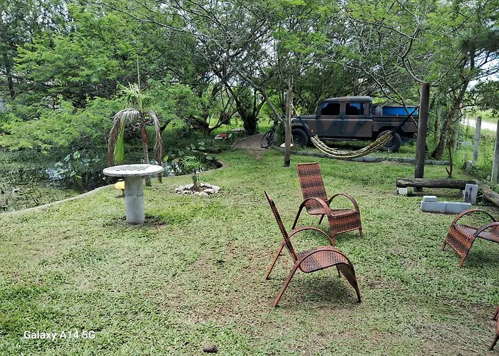 Recanto Cabanas vermelha