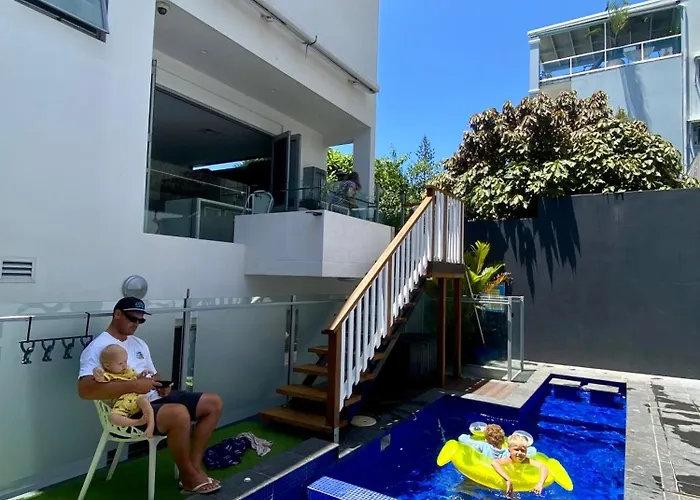 Rainbow Bay Private Pool & Hot Tub