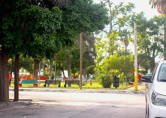 Gran Alojamiento! 5 Cuartos, 6 Banos
